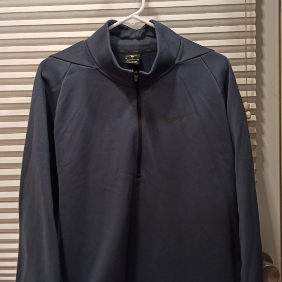 Nike Sweater zip up jacket - Picture 2 of 11